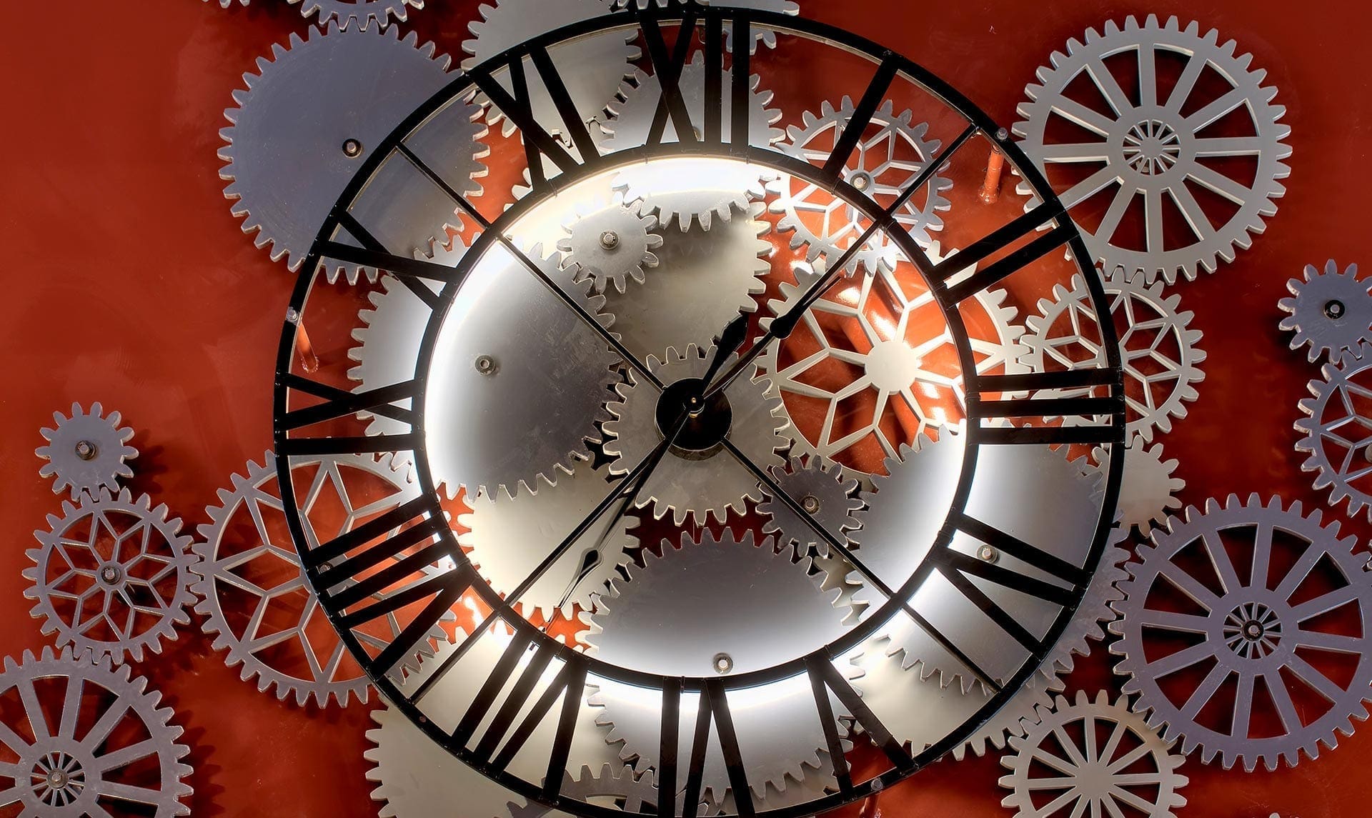 1920×1145-large-clockbar-front